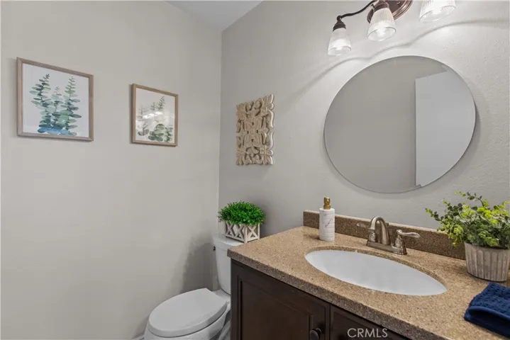 24430 Nicklaus Drive Unit L2, Valencia, California 91355