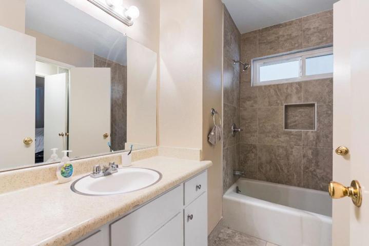 1317 E Rumble Road, Modesto, California 95355
