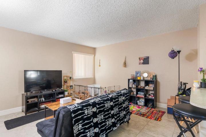 1317 E Rumble Road, Modesto, California 95355
