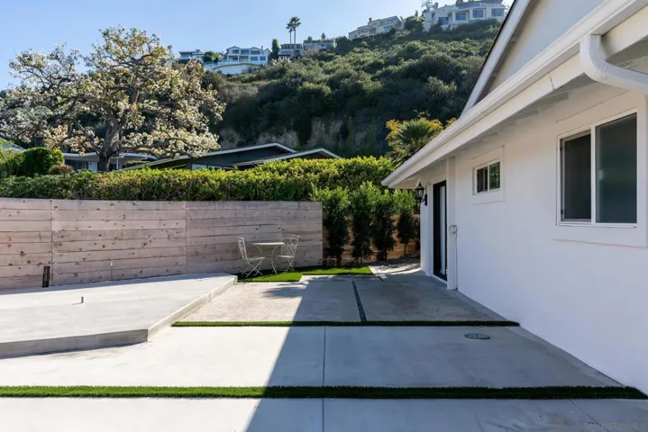7274 Via Capri, La Jolla, California 92037