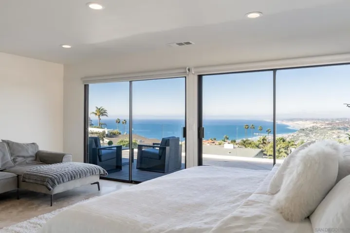 7274 Via Capri, La Jolla, California 92037