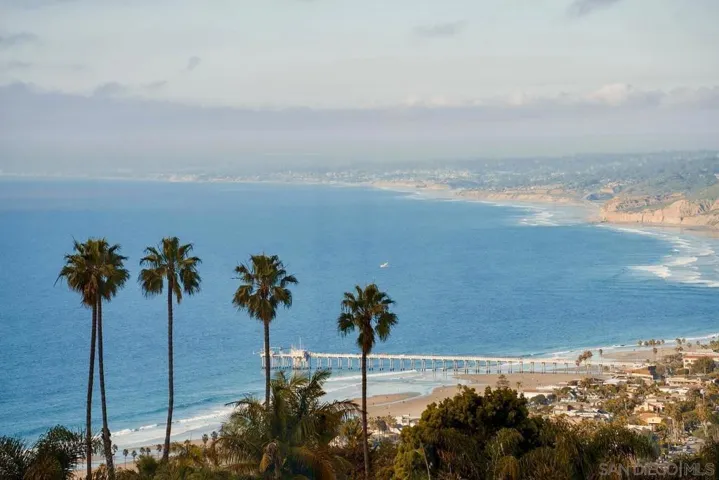 7274 Via Capri, La Jolla, California 92037