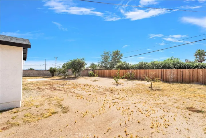 11350 Primrose Avenue, Hesperia, California 92345