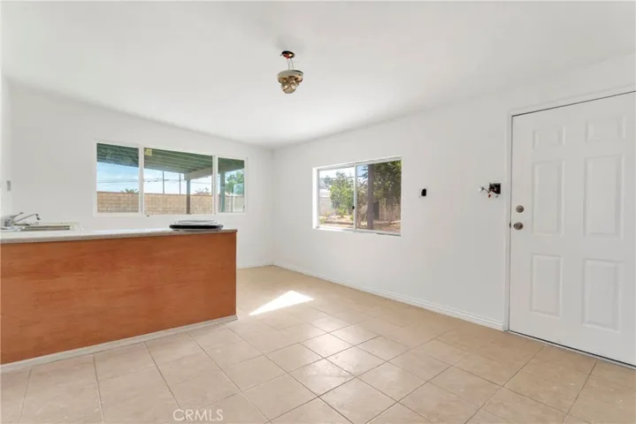 11350 Primrose Avenue, Hesperia, California 92345