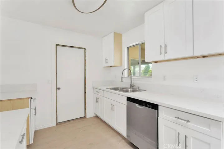 11350 Primrose Avenue, Hesperia, California 92345