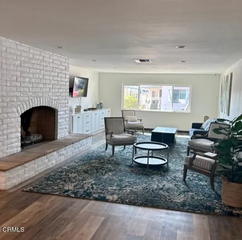 Clubhouse Interior-2