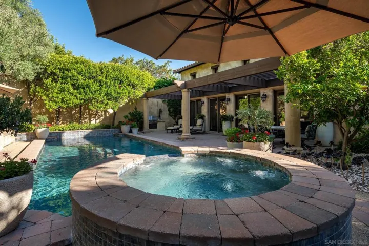 7059 Calle Portone, Rancho Santa Fe, California 92091