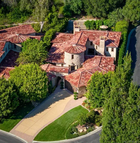 7059 Calle Portone, Rancho Santa Fe, California 92091