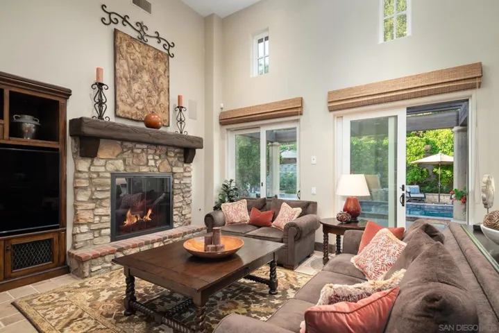 7059 Calle Portone, Rancho Santa Fe, California 92091