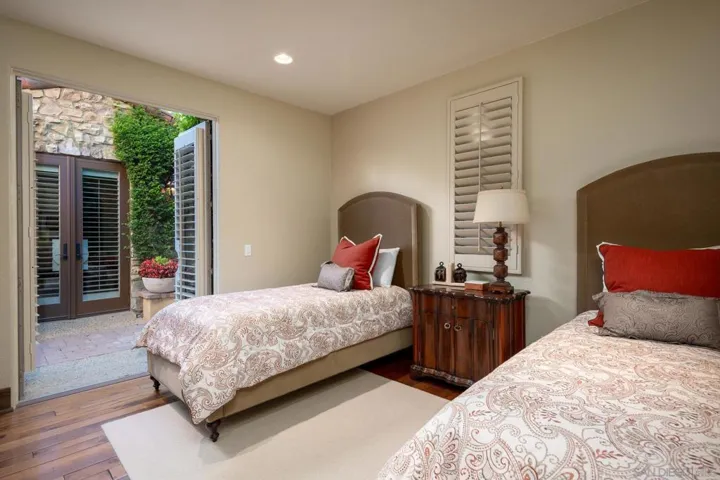 7059 Calle Portone, Rancho Santa Fe, California 92091