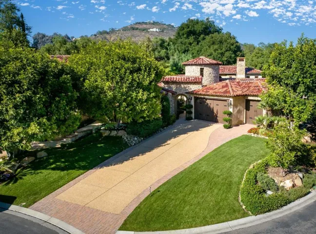 7059 Calle Portone, Rancho Santa Fe, California 92091