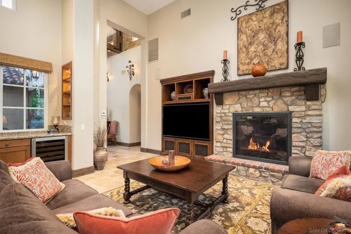 7059 Calle Portone, Rancho Santa Fe, California 92091