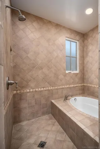 7059 Calle Portone, Rancho Santa Fe, California 92091