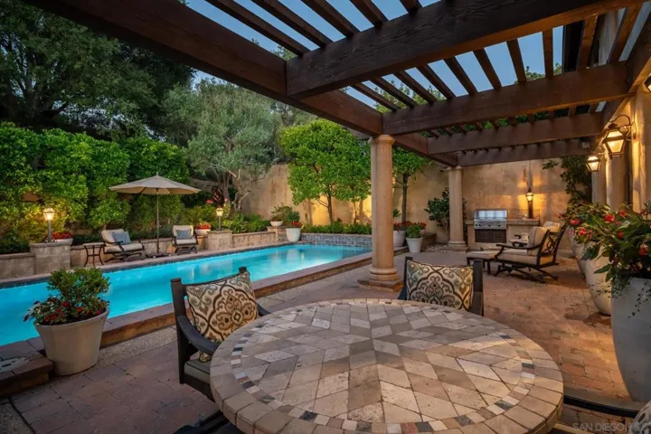 7059 Calle Portone, Rancho Santa Fe, California 92091