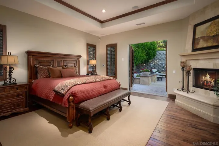 7059 Calle Portone, Rancho Santa Fe, California 92091
