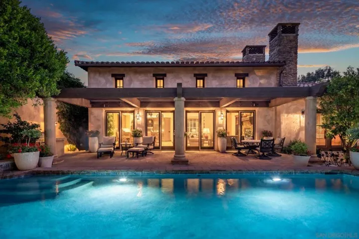 7059 Calle Portone, Rancho Santa Fe, California 92091