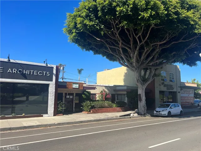 7121 W Manchester Avenue, Los Angeles, California 90045