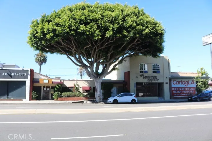 7121 W Manchester Avenue, Los Angeles, California 90045
