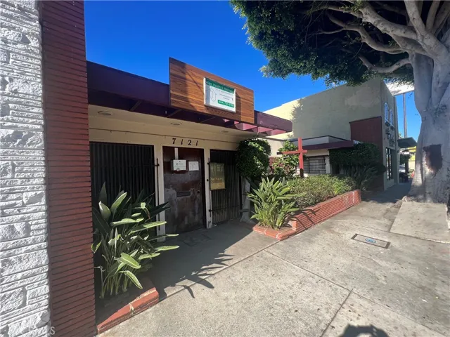 7121 W Manchester Avenue, Los Angeles, California 90045