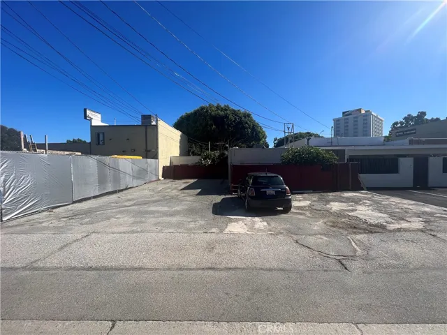 7121 W Manchester Avenue, Los Angeles, California 90045