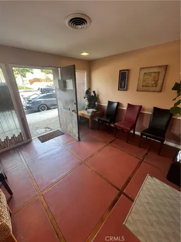 7121 W Manchester Avenue, Los Angeles, California 90045