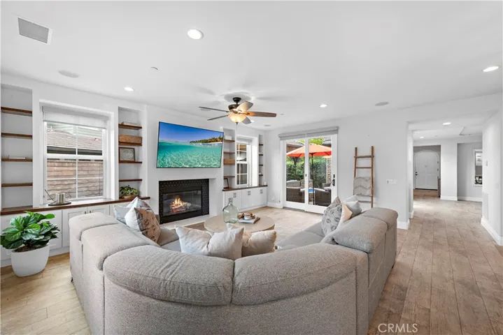 25 Christopher Street, Ladera Ranch, California 92694