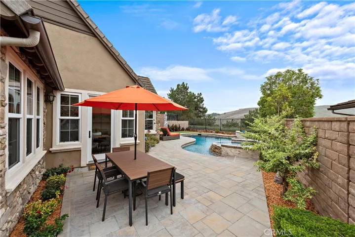 25 Christopher Street, Ladera Ranch, California 92694
