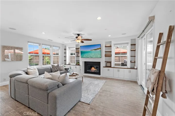 25 Christopher Street, Ladera Ranch, California 92694