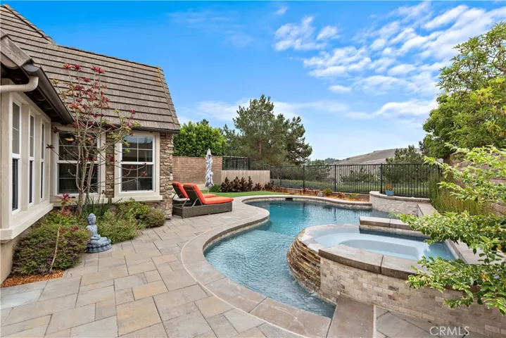 25 Christopher Street, Ladera Ranch, California 92694