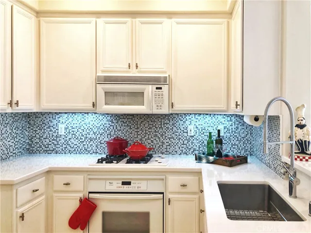 964 S Prescott Place, Anaheim Hills, California 92808