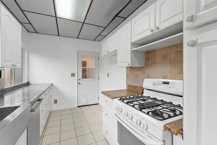 4168 Ish Drive, Simi Valley, California 93063