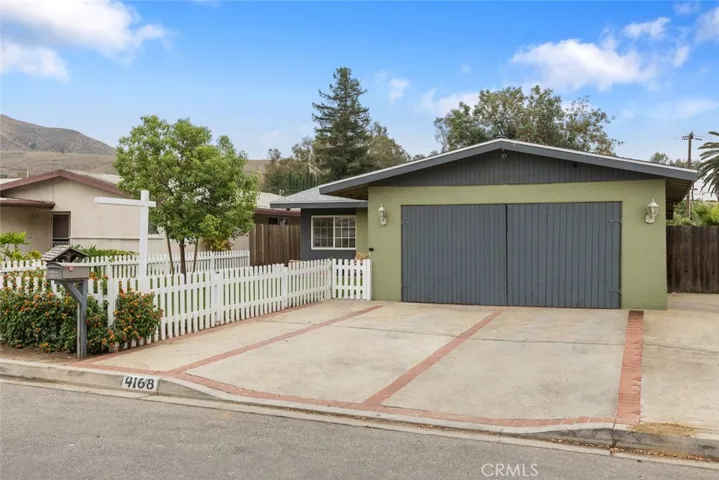 4168 Ish Drive, Simi Valley, California 93063