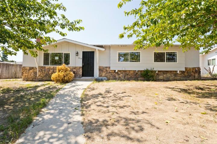 4024 Columbus, Bakersfield, California 93306