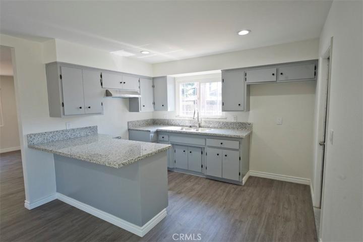4024 Columbus, Bakersfield, California 93306