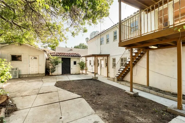 10520 Ashton Avenue, Los Angeles, California 90024