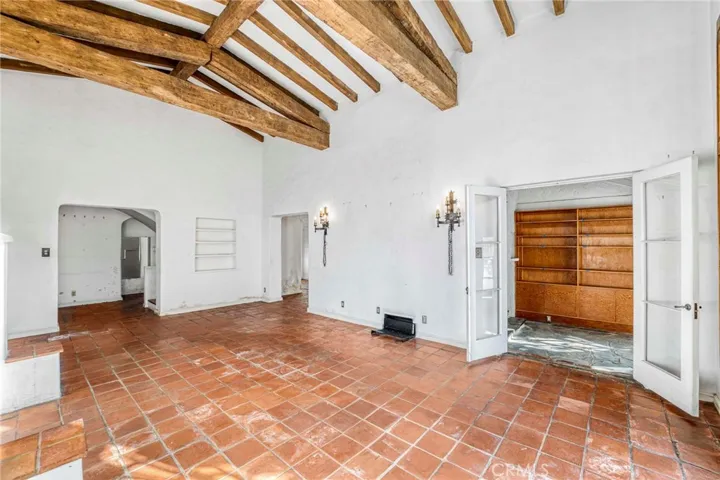 10520 Ashton Avenue, Los Angeles, California 90024