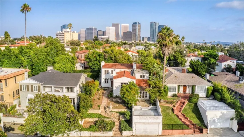10520 Ashton Avenue, Los Angeles, California 90024