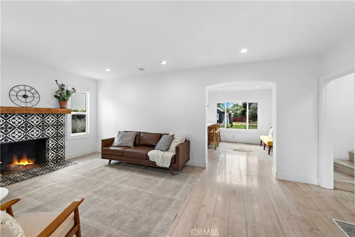 536 W Washington Boulevard, Pasadena, California 91103