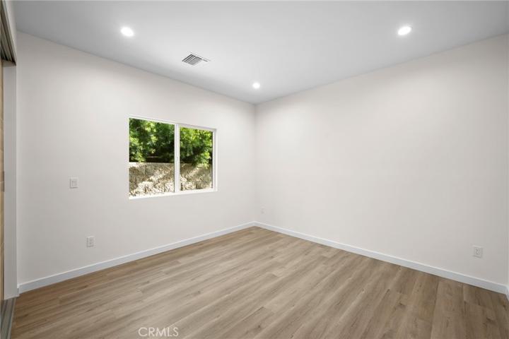 9947 Covello Street, Burbank, California 91504