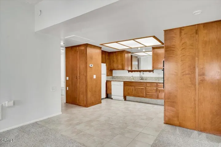 20-13660 Annandale Drive-20