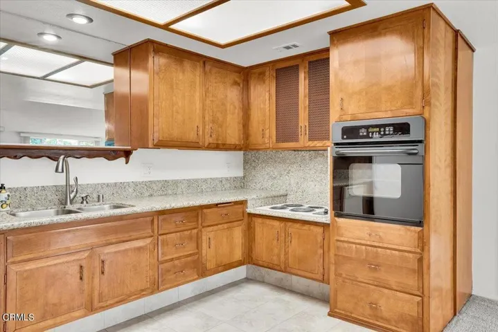 22-13660 Annandale Drive-22