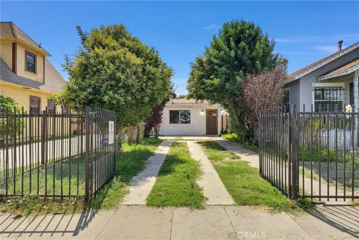 2116 E 113th Street, Los Angeles, California 90059