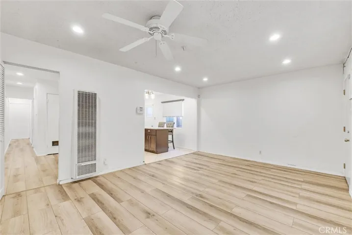 2116 E 113th Street, Los Angeles, California 90059