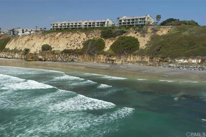 369 W I Street, Encinitas, California 92024