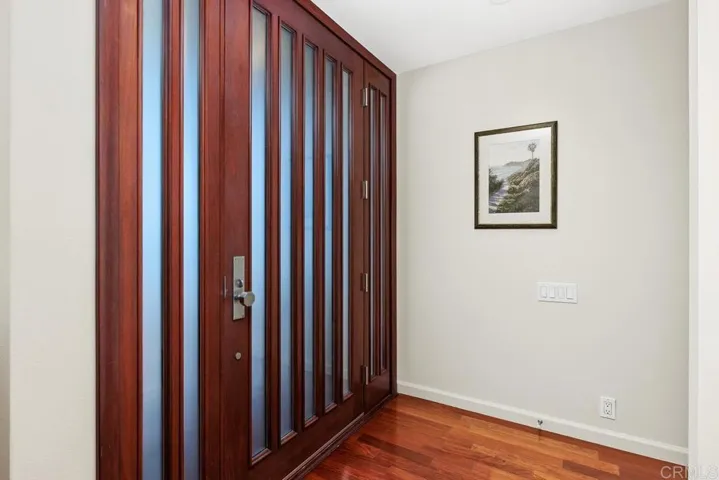369 W I Street, Encinitas, California 92024
