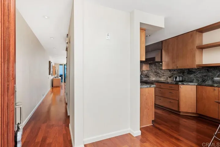 369 W I Street, Encinitas, California 92024