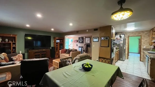 8576 Highwood Drive, San Diego, California 92119