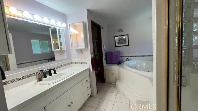 8576 Highwood Drive, San Diego, California 92119
