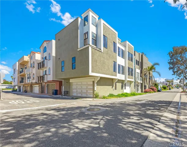 16995 8th Street, Sunset Beach, California 90742
