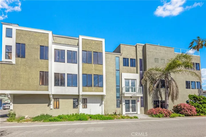 16995 8th Street, Sunset Beach, California 90742